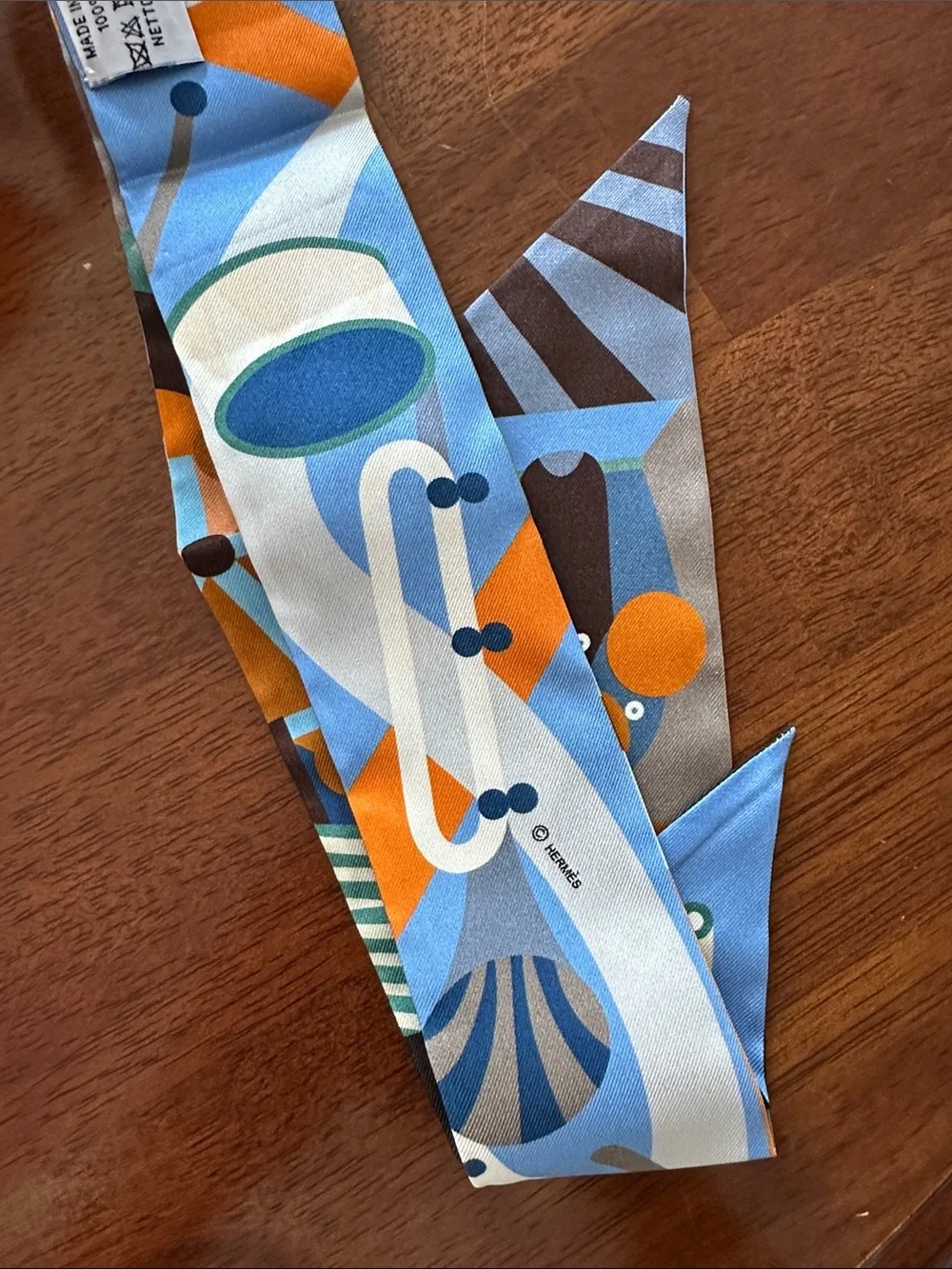 Hermes Twilly Scarf - Picture 7 of 9